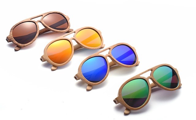 wood-sunglasses-2500250_640