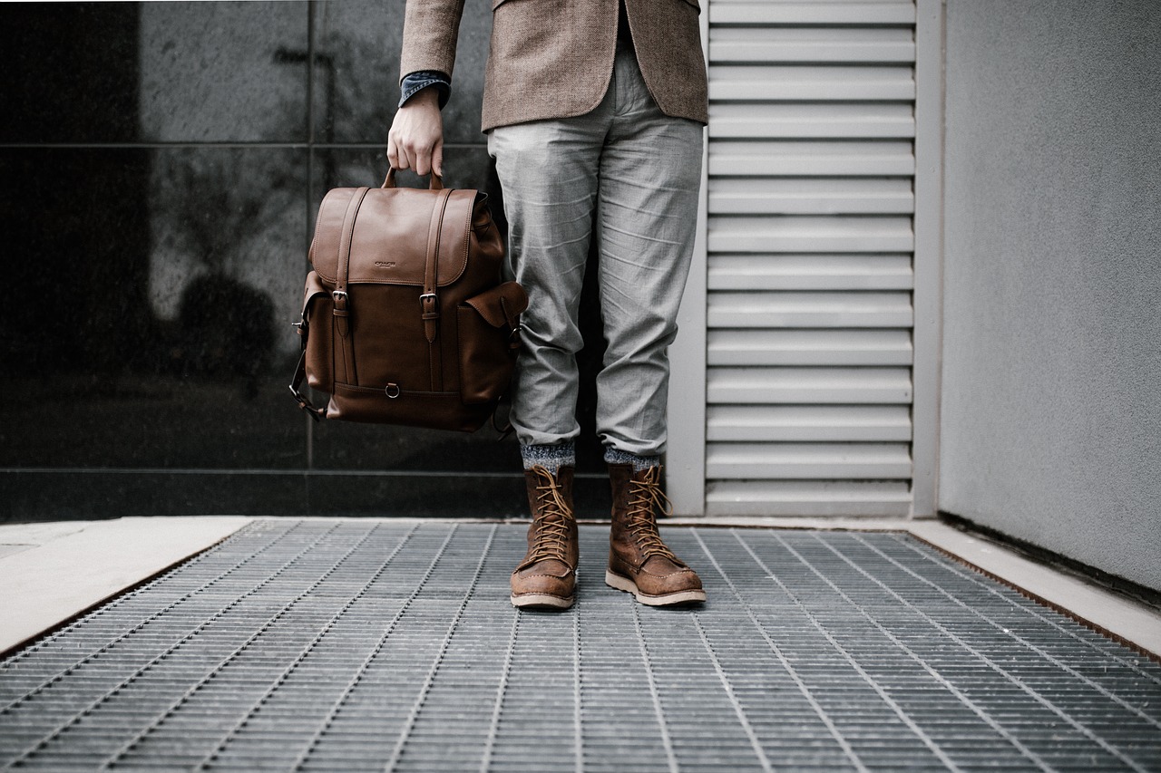 traveler-2203666_1280