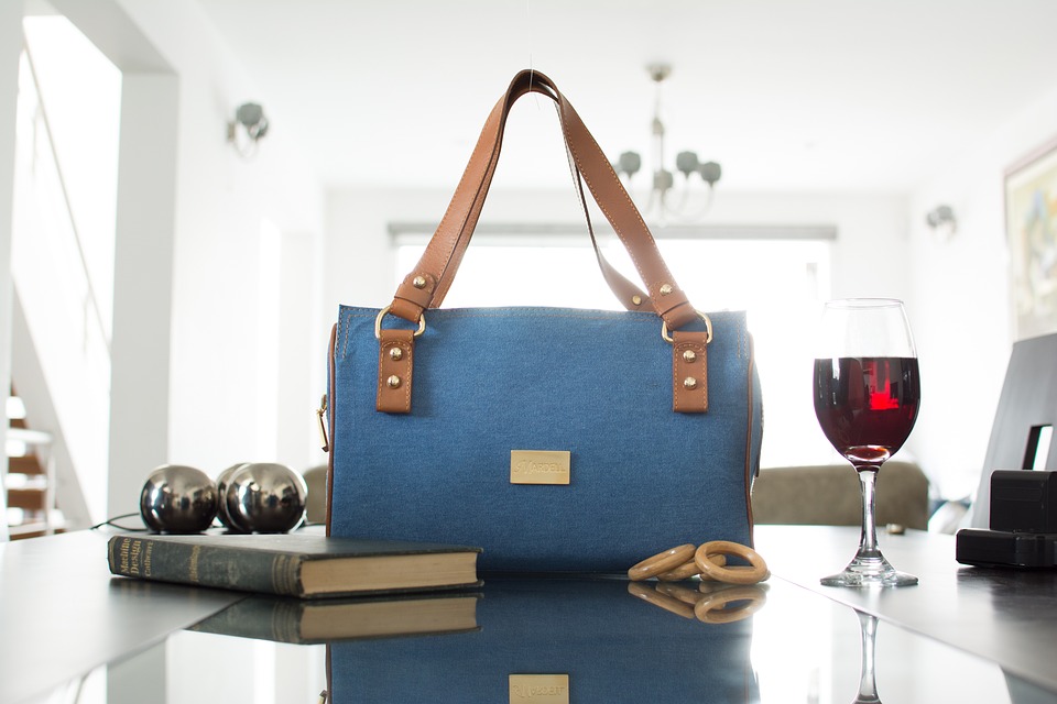 bag-2873899_960_720