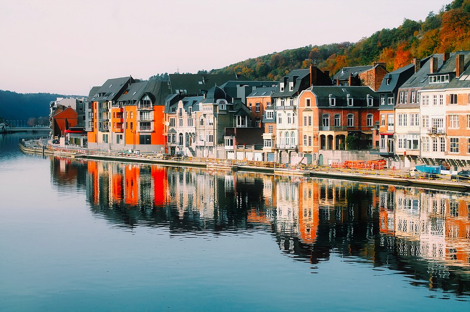 dinant-2220459_960_720_1