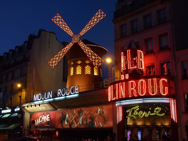 moulin-rouge-392147_640_0