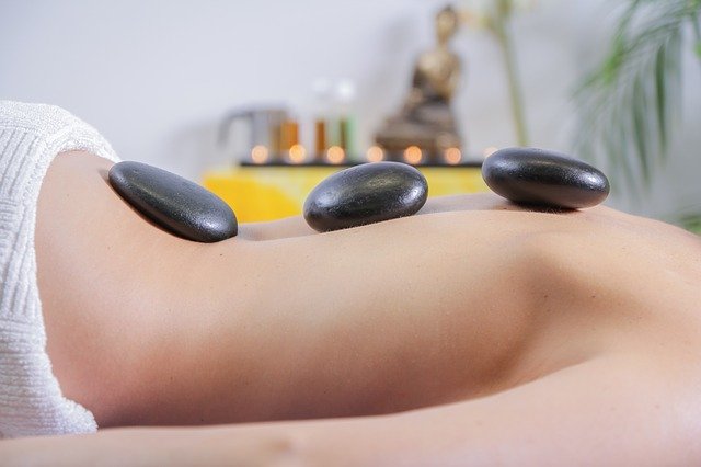 massage-2717431_640