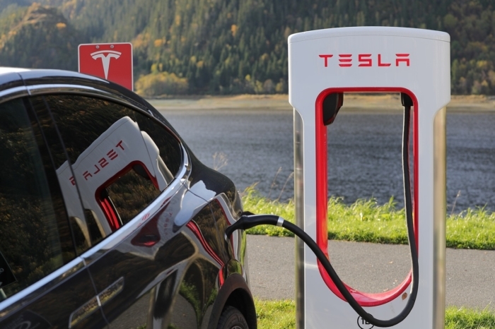 Tesla готує анонс акумуляторів нового покоління і розширює виробництво в Китаї