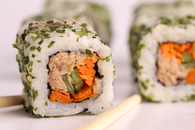 «Smaki-maki» — доставка суші: легко и просто