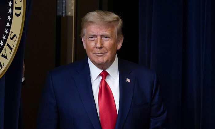 «Как страной может управлять незаконный президент?» Трамп подал ходатайство в Верховный суд США (ВИДЕО)