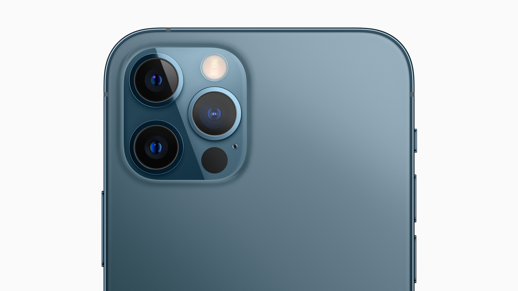 Купить iPhone 12 Pro или iPhone 7 б/у: что могут украинцы со средней зарплатой?