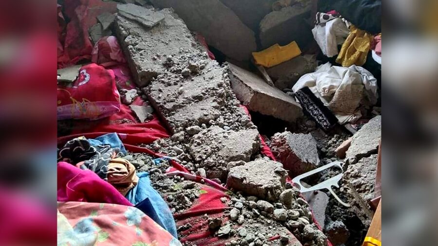 Індонезійці після землетрусу магнітудою 6,1 втікають в гори від можливого цунамі