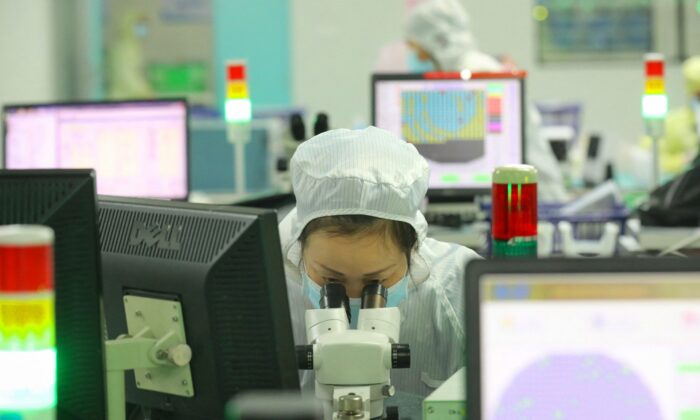 США против Китая в гонке за создание технологии чипов завтрашнего дня