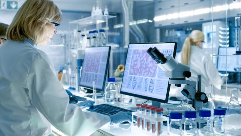 Вчені побоюються серйозних наслідків у вакцинованих через антитілозалежне посилення інфекції