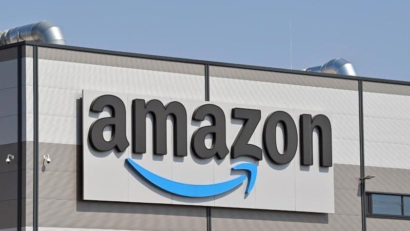 Amazon хочет открыть торговые центры в США