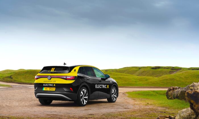 Компанія таксі Addison Lee пообіцяла, що з 2023 року вона використовуватиме тільки електромобілі