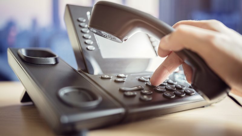 Податковий чиновник Швеції годинами дзвонив на свій номер, щоб не працювати