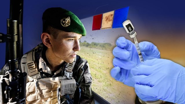 Французские солдаты борются с побочными эффектами после вакцинации прививкой Pfizer (ВИДЕО)