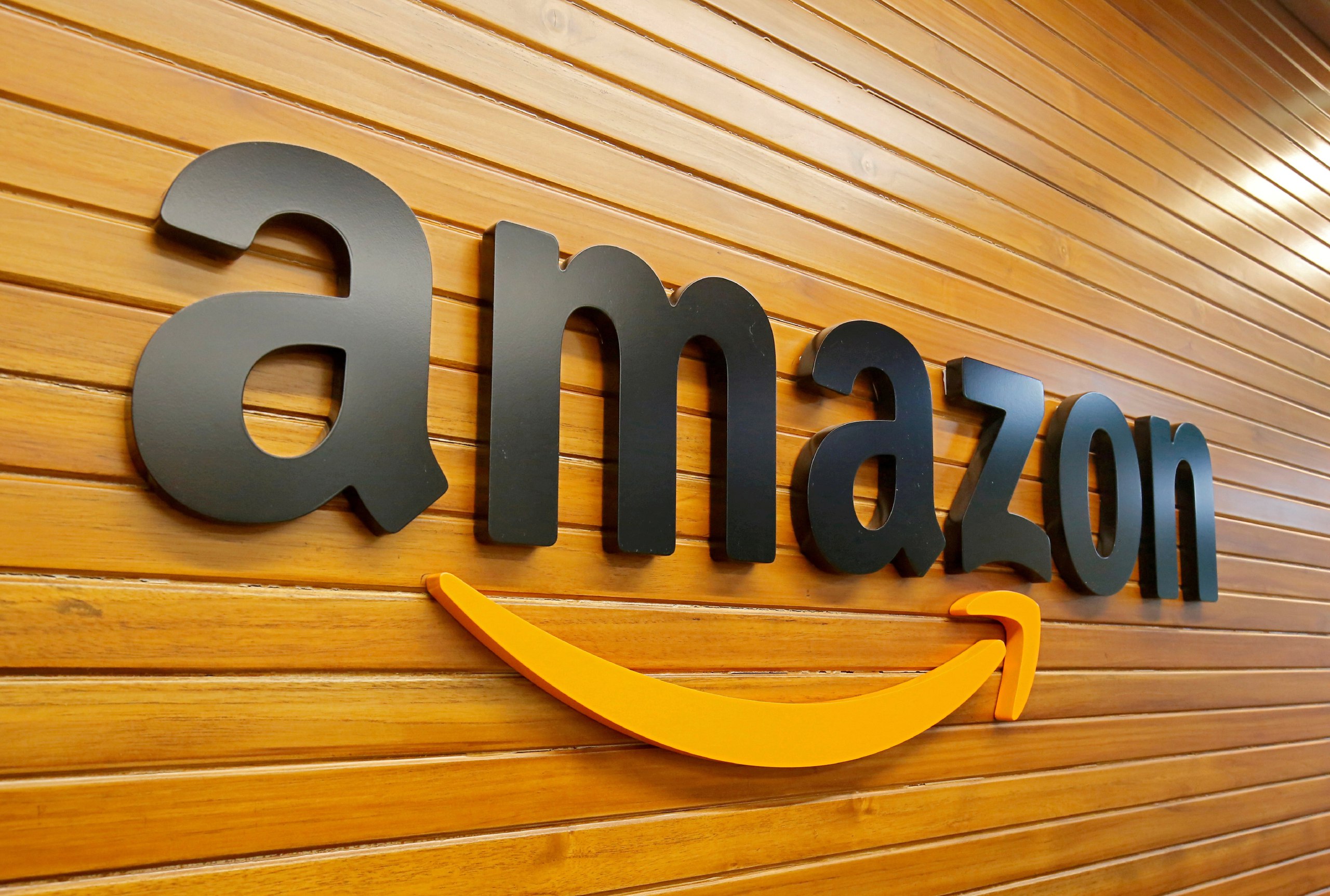 Полиция Индии предъявила обвинения руководителям Amazon в деле о контрабанде марихуаны