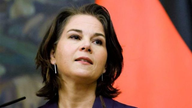 Отношения между Берлином и Москвой находятся на дне: Бербок