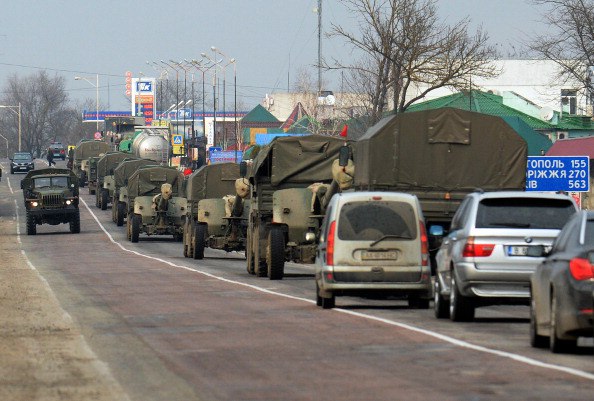 Россия начала военные учения на границе с Украиной и в аннексированном Крыму