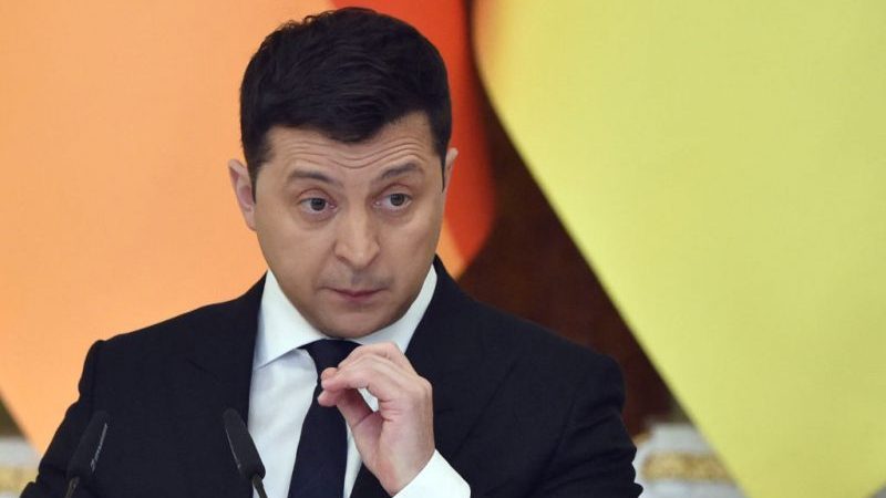 «Нам військові люди з чужими прапорами на нашій території не потрібні», — Зеленський