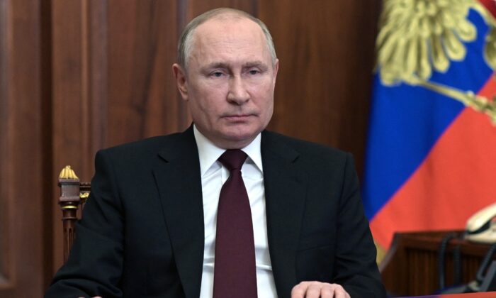 Білий дім оголосив про санкції щодо ЛДНР після того, як Путін визнав їх незалежними