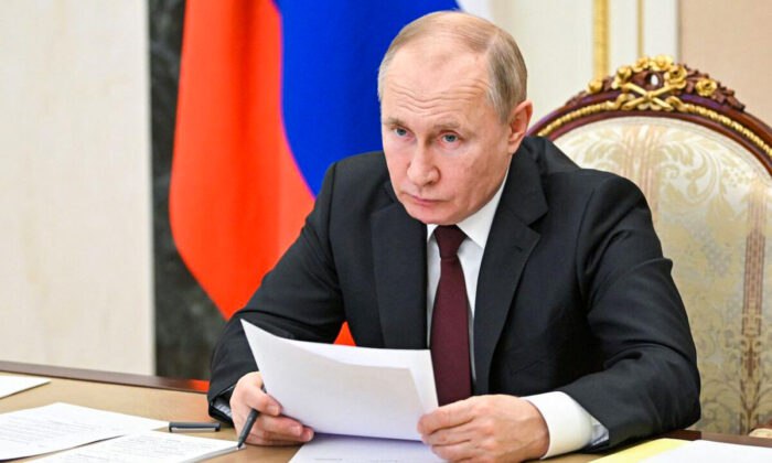 Путін: Захід намагається «скасувати» російську культуру