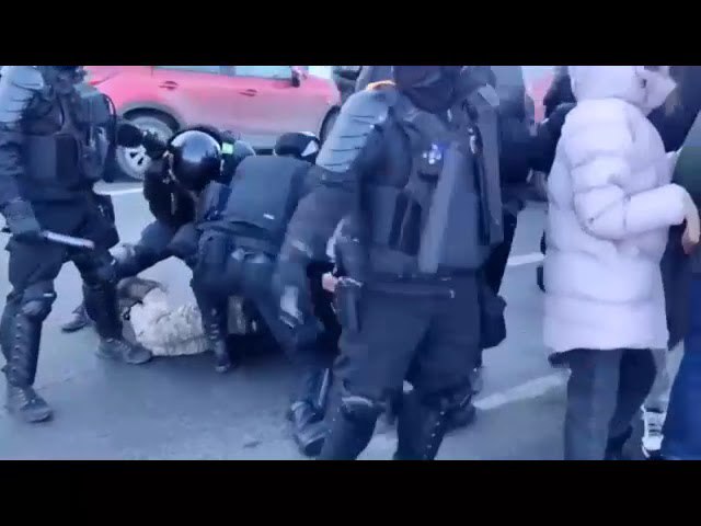 Массовые аресты в России во время антивоенных протестов