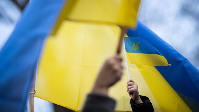 Число беженцев из Украины скоро превысит 2 млн человек: ООН