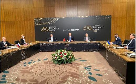 Українсько-російські переговори без прогресу. Переговори між Міністрами Іноземних Справ України та Росії закінчилися нічим