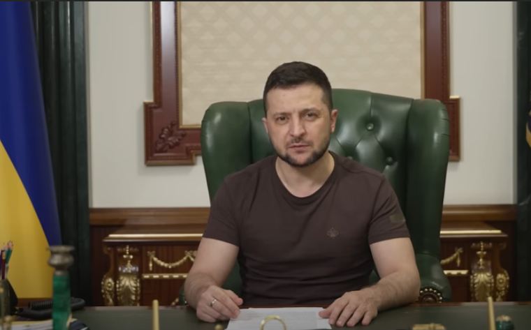 Зеленский объявил о запрете пророссийских партий