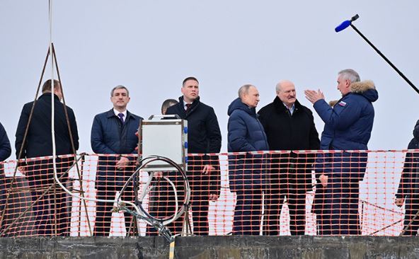 Путін і Лукашенко зустрілися для переговорів про війну в Україні та західні санкції
