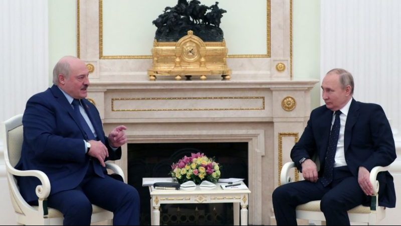 Лукашенко хоче взяти участь у переговорах між Україною та Росією
