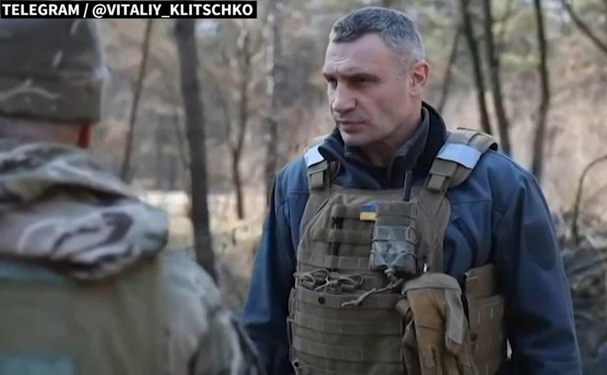 Кличко заявил, что под Киевом идут большие бои
