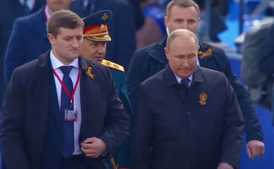 Російський екс-прем’єр після параду Перемоги у Москві заявив: Це початок кінця епохи Путіна