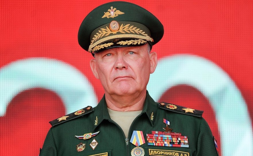 Командувача російських військ в Україні не бачили вже два тижні. З’являються припущення