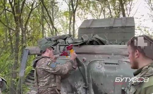 Командир окупантів, якого в Росії назвали героєм, покинув свій танк в Україні