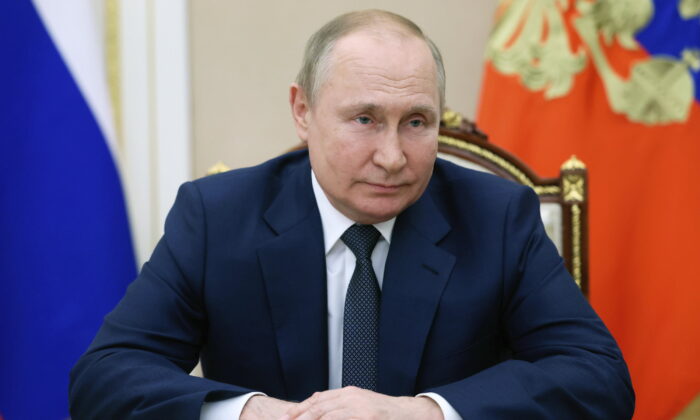 Глава розвідки: Путін програє “інформаційну війну” в Україні