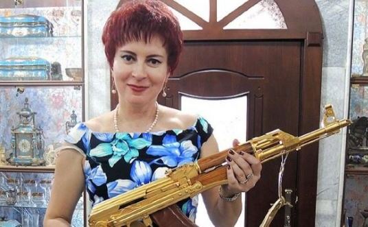 На кордоні у Косові затримали російську журналістку-шпигунку