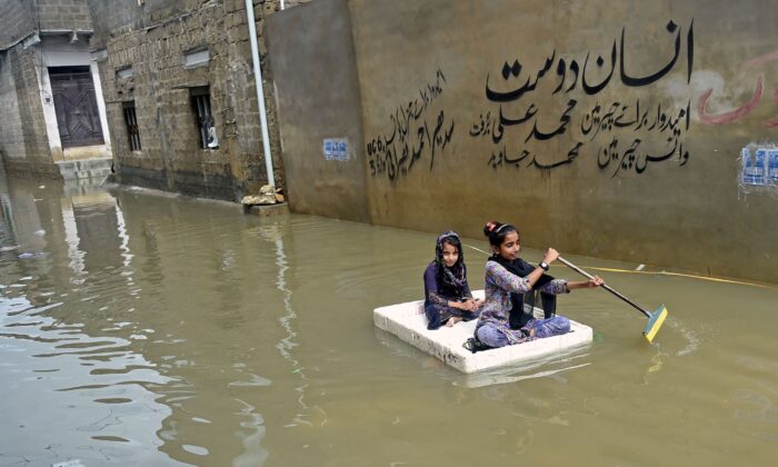 pakistan-flooding-700x420