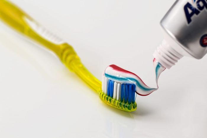 toothbrush-toothpaste-dental-care-clean-40798-1200x800