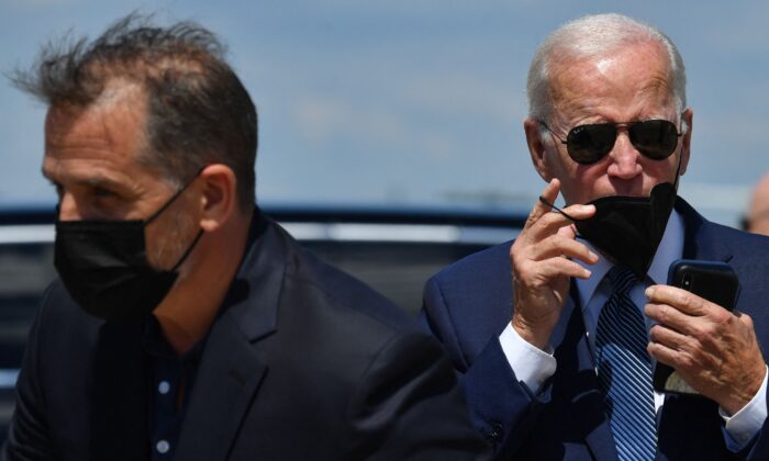 joe-and-hunter-biden-2-700x420