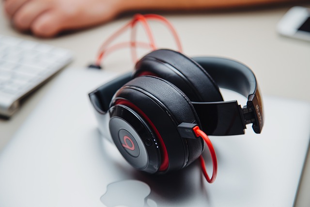 beats-ge58d62253_640