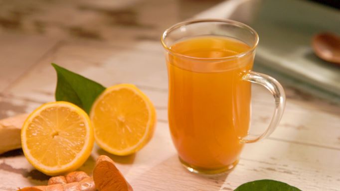 foodwise_turmeric-ginger-tea_chef-enrico_01878-1200x675