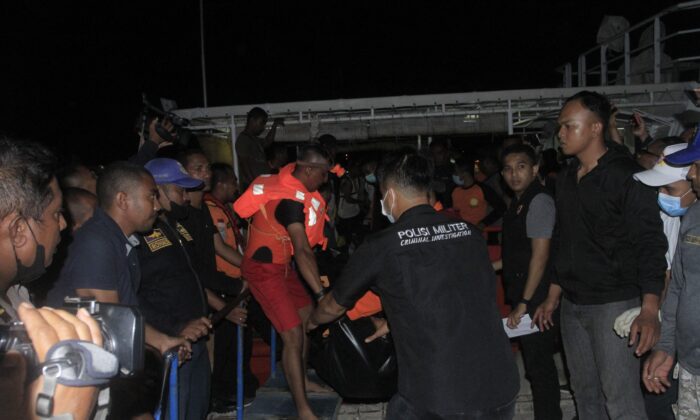 indonesian-search-and-rescuegettyimages-1244197444-700x420