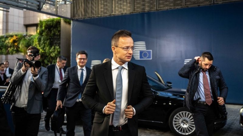 Министр иностранных дел Венгрии Сийярто обвиняет ЕС в срыве поставок нефти из России