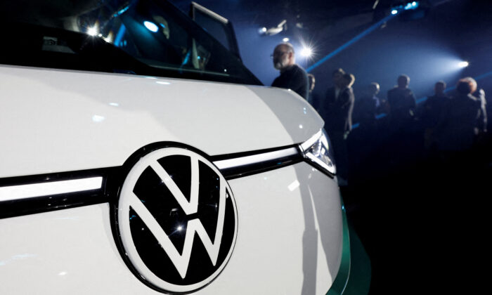 63fe82b5-e284-45aa-ab53-84f7903f0161