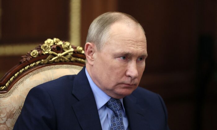 Путин приказал показывать фильмы о войне в Украине, демонстрирующие “героизм” солдат