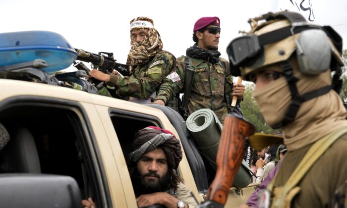 afghan-taliban-fighters-1-700x420
