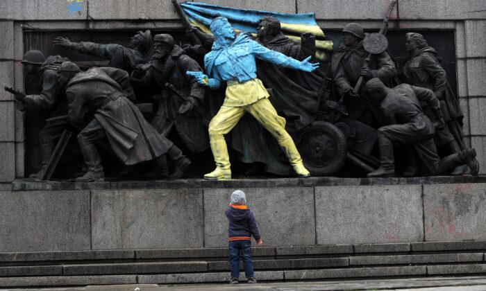 Общественные организации Прибалтики и Польши помогают Украине