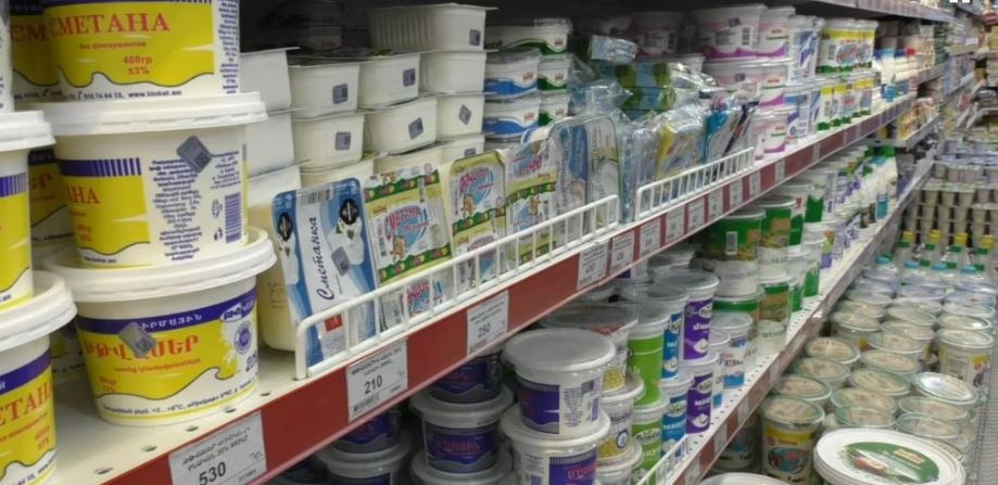 Россия объявила о запрете на импорт молочной продукции из Армении на фоне ухудшения отношений