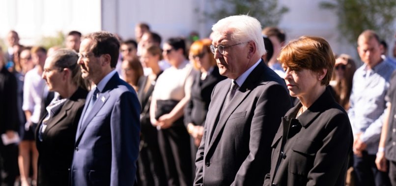 806x378-germany-appoints-commission-to-investigate-attack-during-1972-munich-olympics-1682144252093