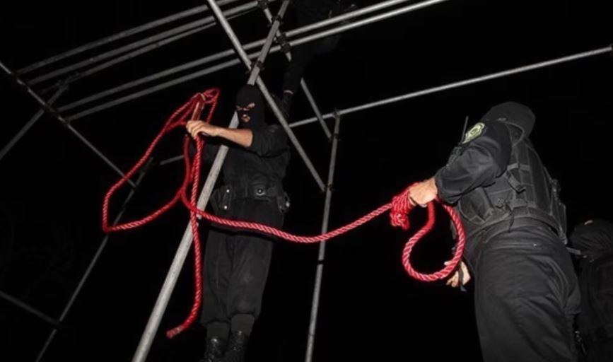 В Иране двое мужчин повешены за богохульство