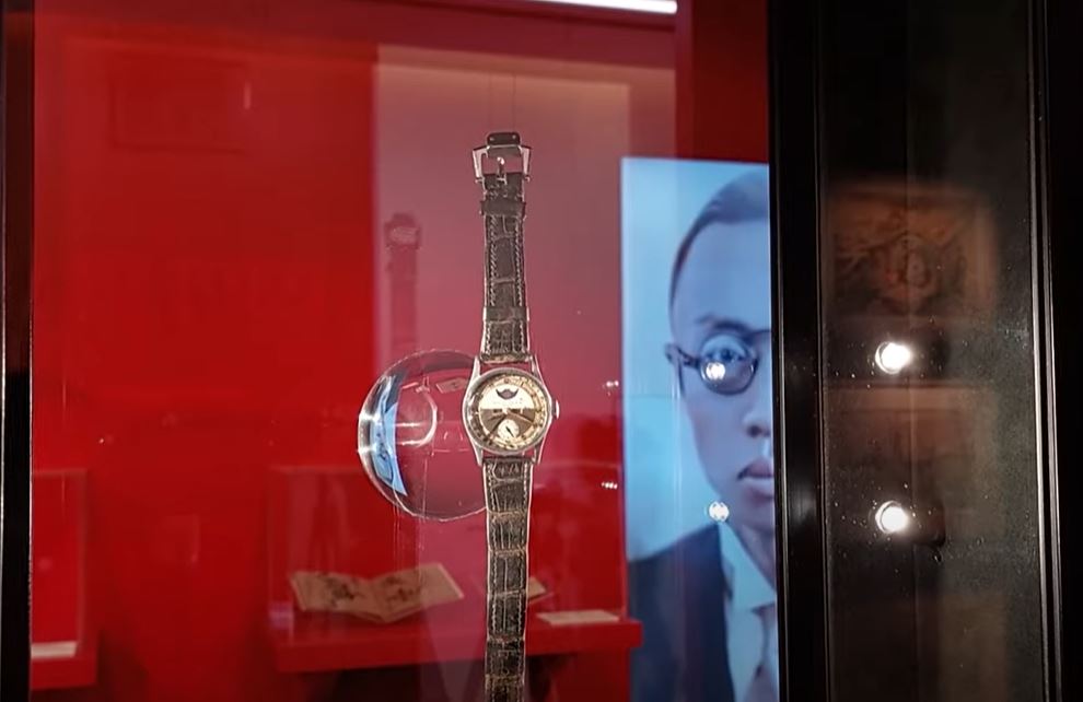 cf7f1c1c-046b-4b98-a892-e718d9fad4e4